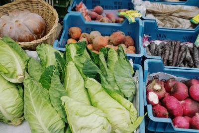 Water embedded in traded goods such as agricultural crops is called virtual water. Changing socioeconomic and climate conditions will drive changes in the trading of agricultural goods across international borders. 