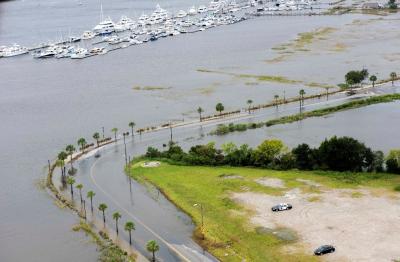 Scientists are exploring ways to derive more accurate predictions that can help with preparations for changing sea levels. Photo by USA.gov. 